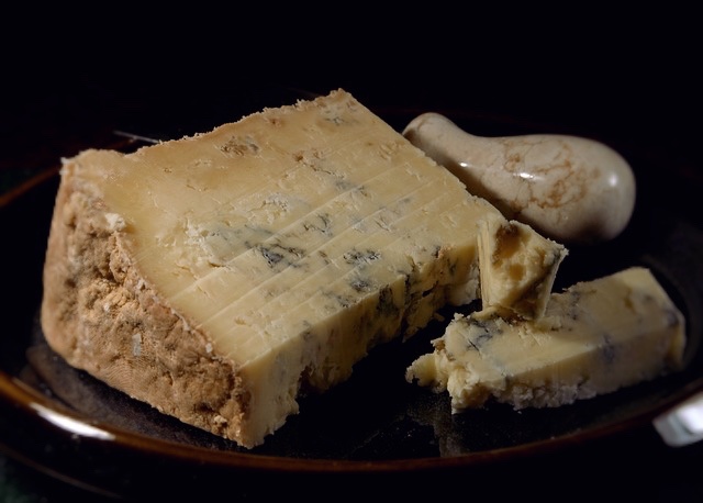 チーズの種類 青カビのチーズ グルメディア東京